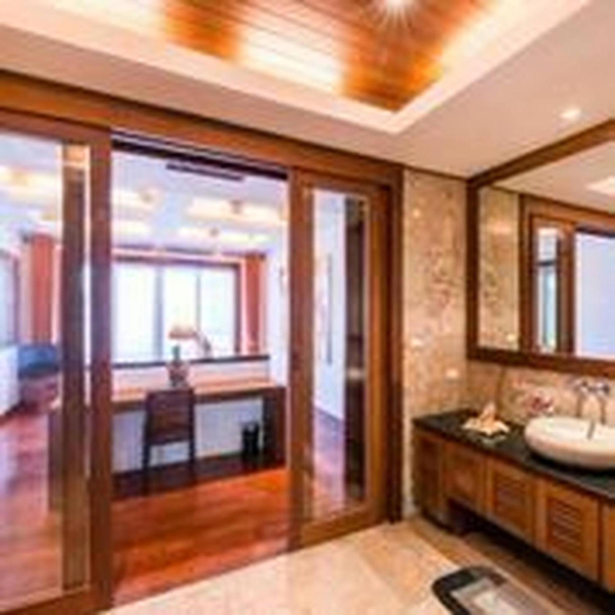 Beautiful 4 Bedroom For Rent In Surin Hill Vila Phuket