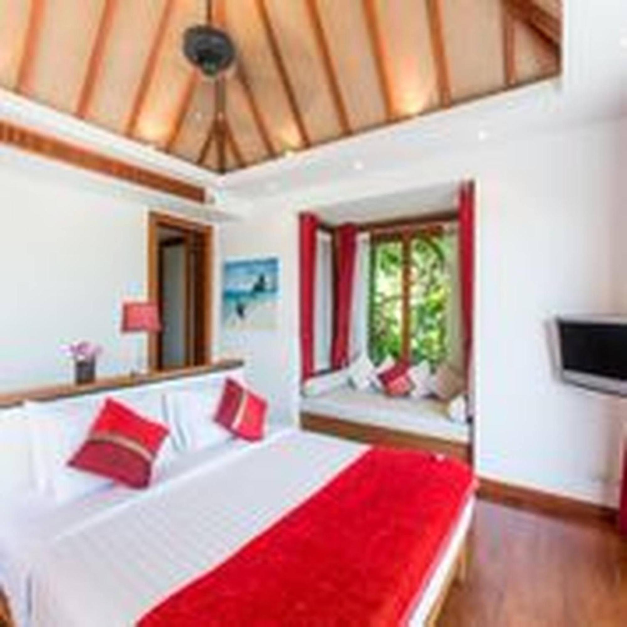 Beautiful 4 Bedroom For Rent In Surin Hill