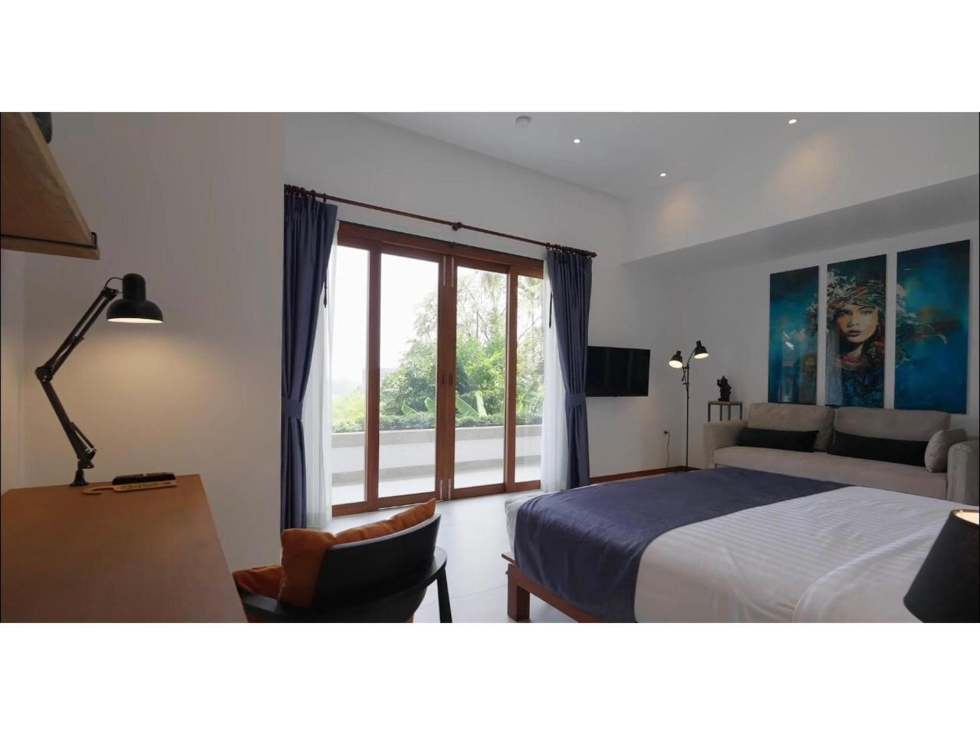 Beautiful 4 Bedroom For Rent In Surin Hill Vila Phuket