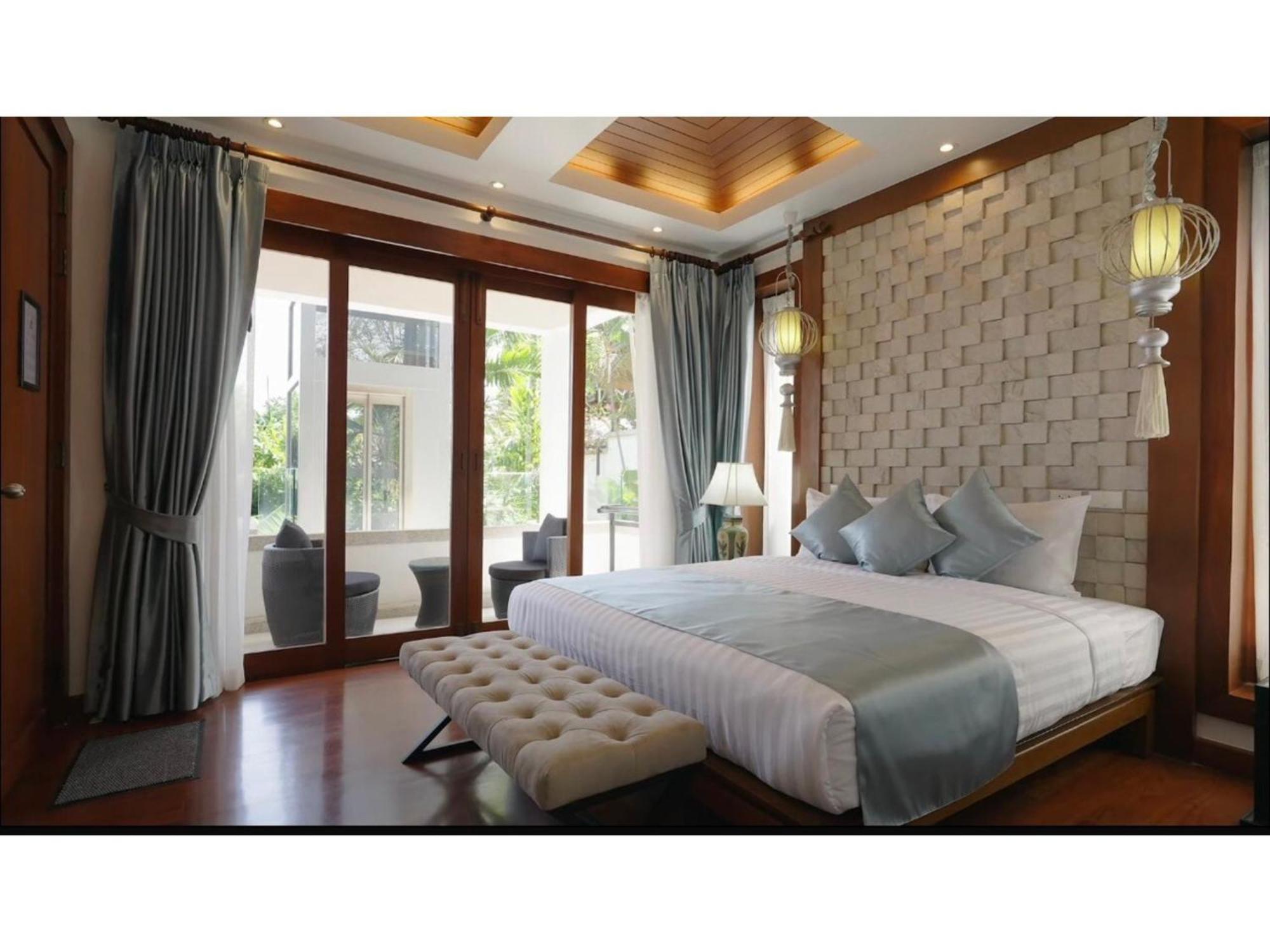 Beautiful 4 Bedroom For Rent In Surin Hill Vila Phuket